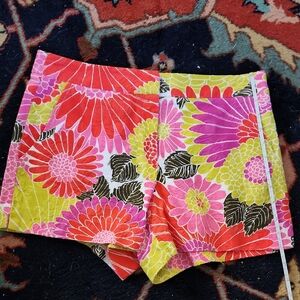 Trina Turk Corbin 2 Floral Jacquard Shorts. Size 4. 12" Length